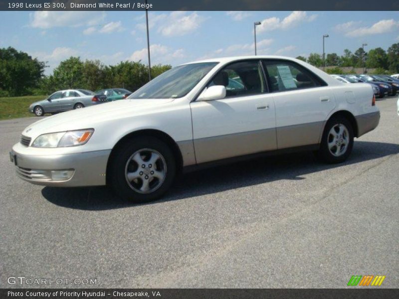 Diamond White Pearl / Beige 1998 Lexus ES 300