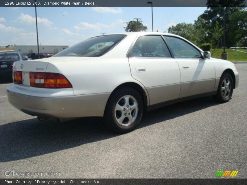 Diamond White Pearl / Beige 1998 Lexus ES 300