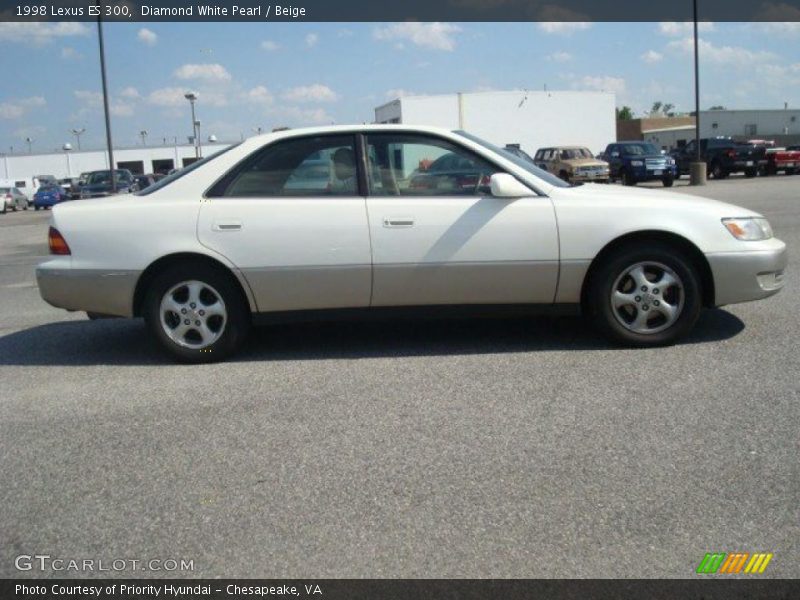 Diamond White Pearl / Beige 1998 Lexus ES 300