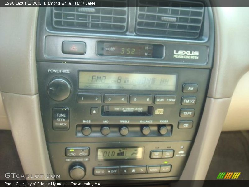 Diamond White Pearl / Beige 1998 Lexus ES 300