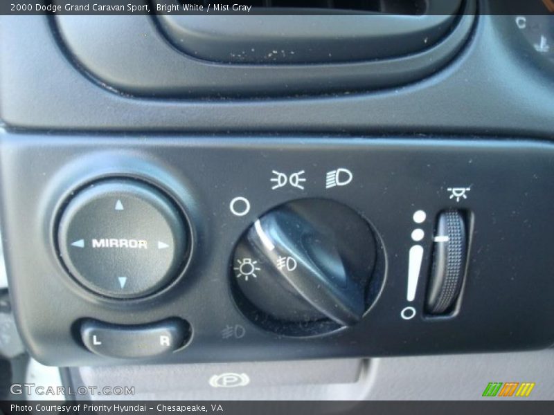 Bright White / Mist Gray 2000 Dodge Grand Caravan Sport
