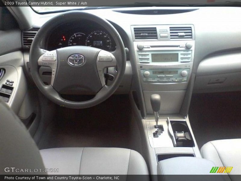 Super White / Ash 2009 Toyota Camry Hybrid