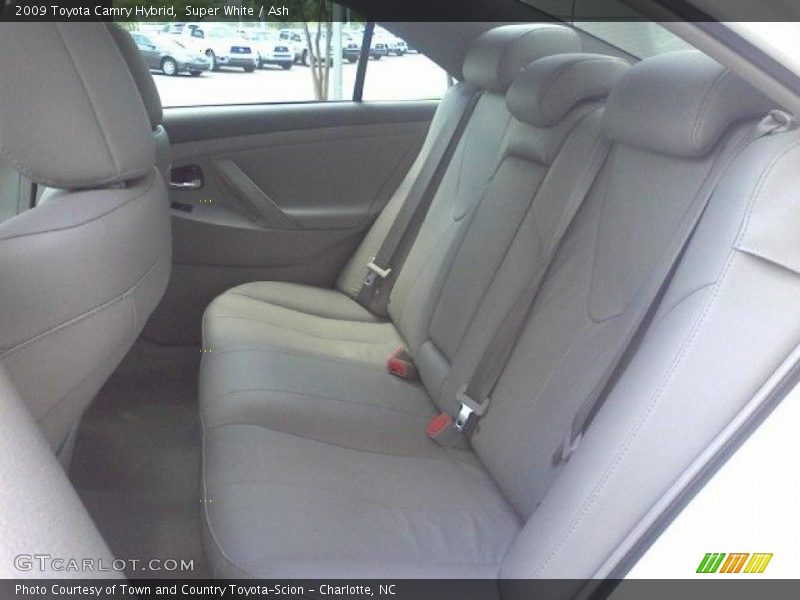 Super White / Ash 2009 Toyota Camry Hybrid