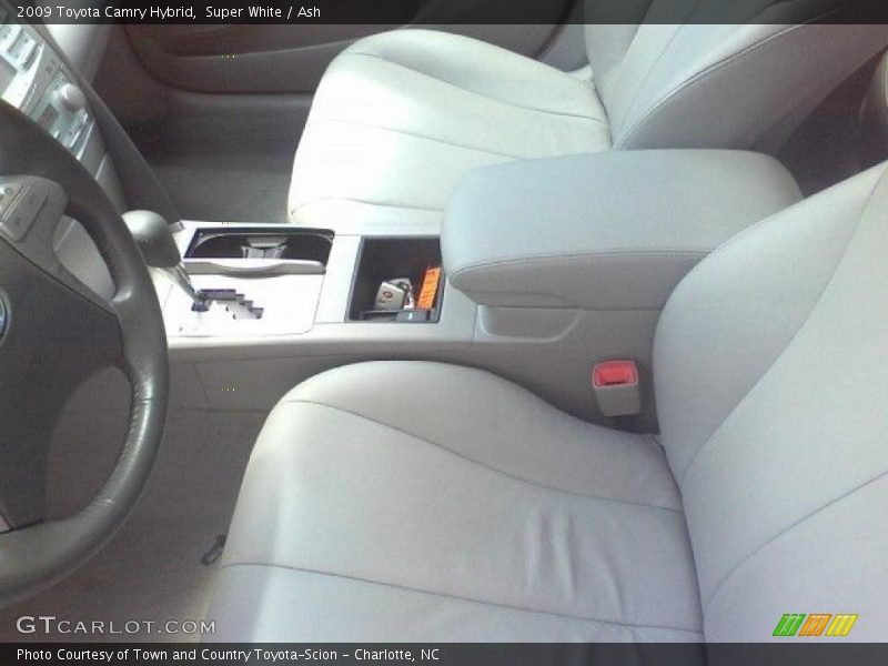 Super White / Ash 2009 Toyota Camry Hybrid