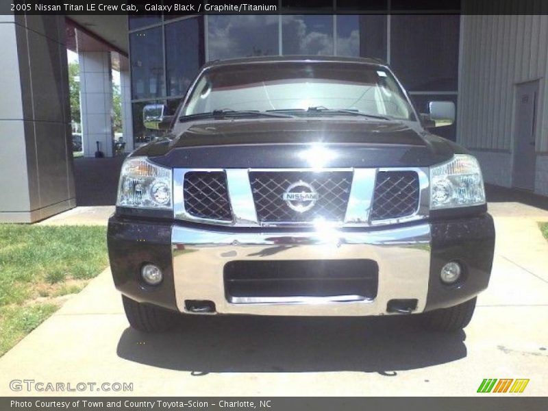 Galaxy Black / Graphite/Titanium 2005 Nissan Titan LE Crew Cab