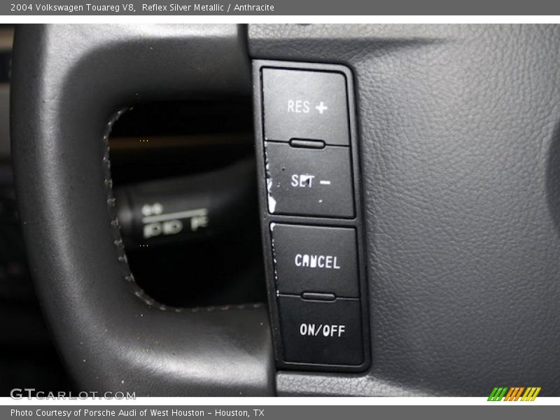 Reflex Silver Metallic / Anthracite 2004 Volkswagen Touareg V8