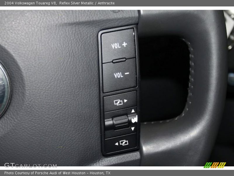Reflex Silver Metallic / Anthracite 2004 Volkswagen Touareg V8