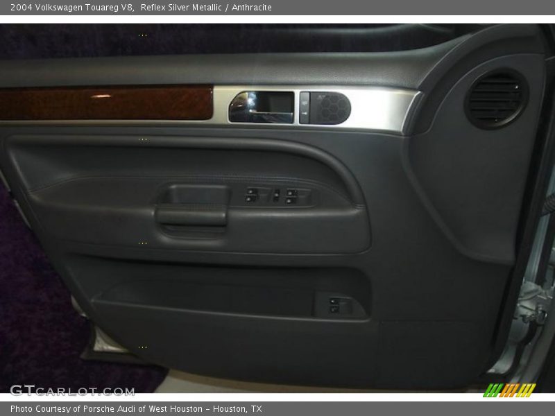 Reflex Silver Metallic / Anthracite 2004 Volkswagen Touareg V8
