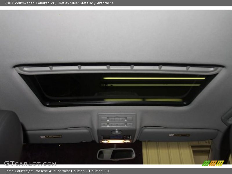 Reflex Silver Metallic / Anthracite 2004 Volkswagen Touareg V8
