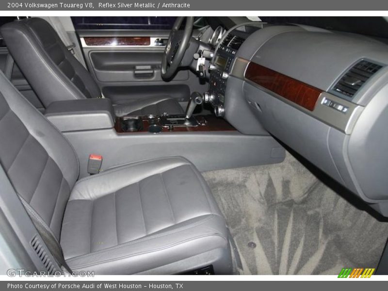 Reflex Silver Metallic / Anthracite 2004 Volkswagen Touareg V8