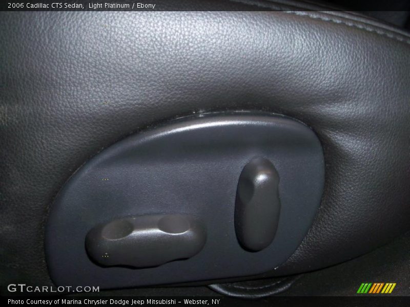 Light Platinum / Ebony 2006 Cadillac CTS Sedan
