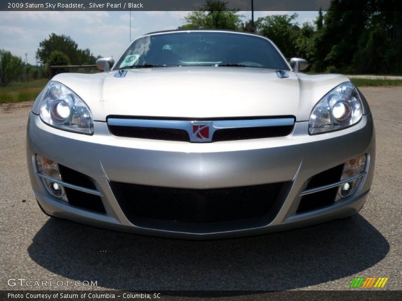 Silver Pearl / Black 2009 Saturn Sky Roadster