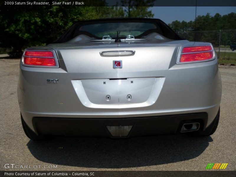 Silver Pearl / Black 2009 Saturn Sky Roadster