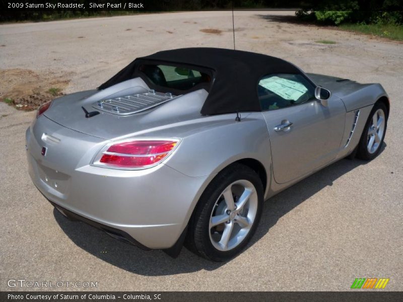 Silver Pearl / Black 2009 Saturn Sky Roadster