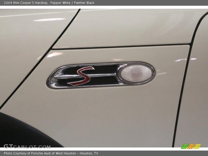 Pepper White / Panther Black 2004 Mini Cooper S Hardtop