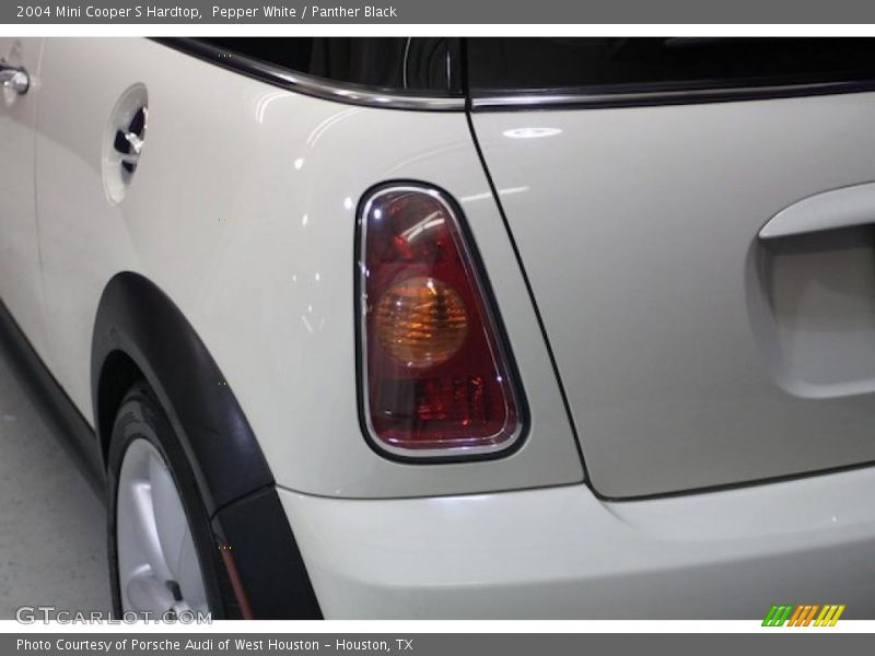 Pepper White / Panther Black 2004 Mini Cooper S Hardtop