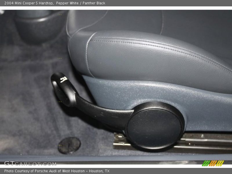 Pepper White / Panther Black 2004 Mini Cooper S Hardtop