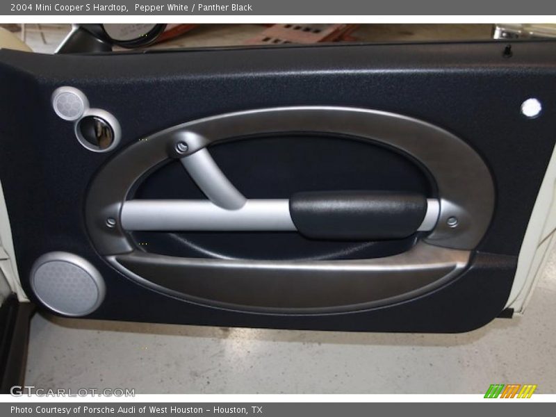 Pepper White / Panther Black 2004 Mini Cooper S Hardtop