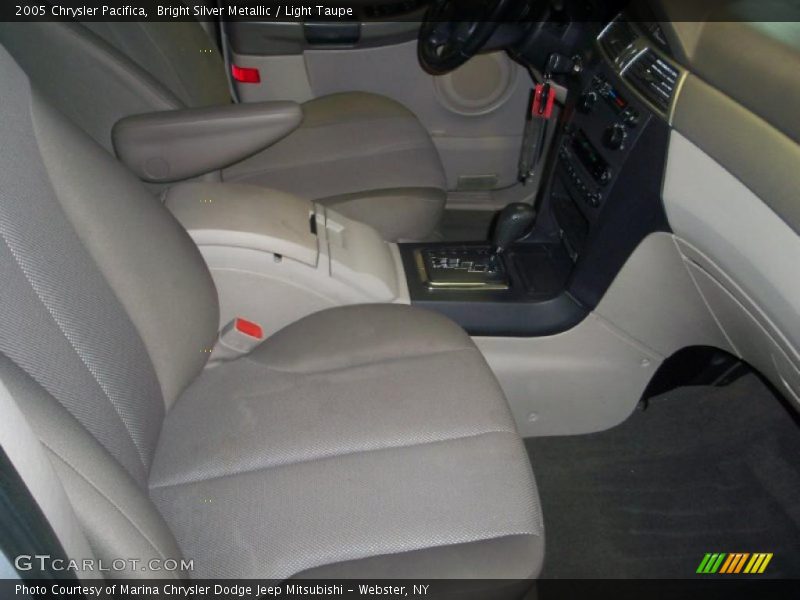Bright Silver Metallic / Light Taupe 2005 Chrysler Pacifica