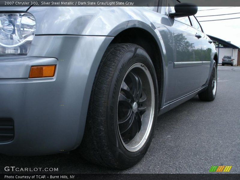 Silver Steel Metallic / Dark Slate Gray/Light Slate Gray 2007 Chrysler 300