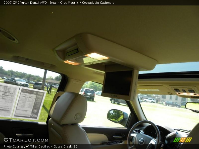 Stealth Gray Metallic / Cocoa/Light Cashmere 2007 GMC Yukon Denali AWD