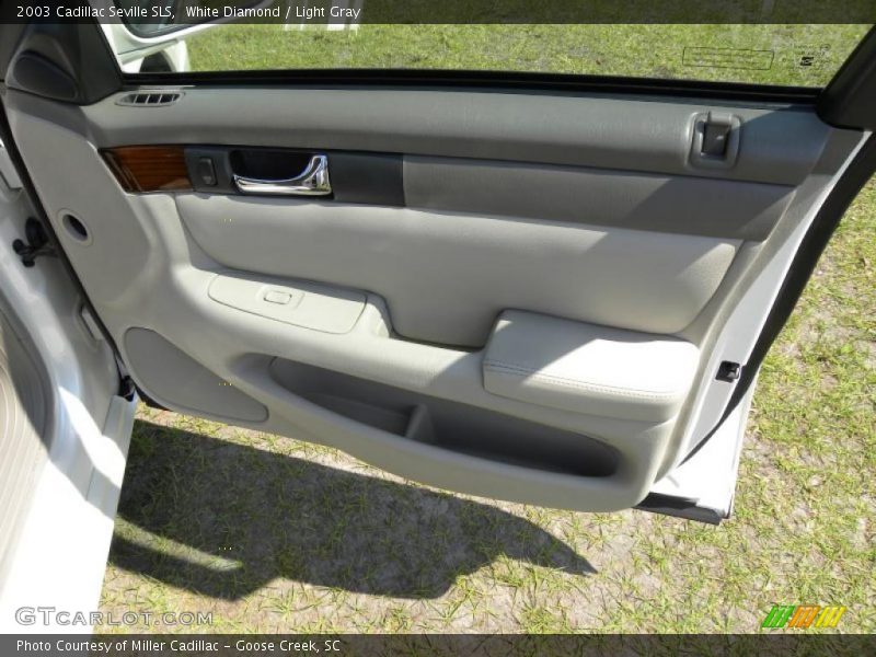 White Diamond / Light Gray 2003 Cadillac Seville SLS