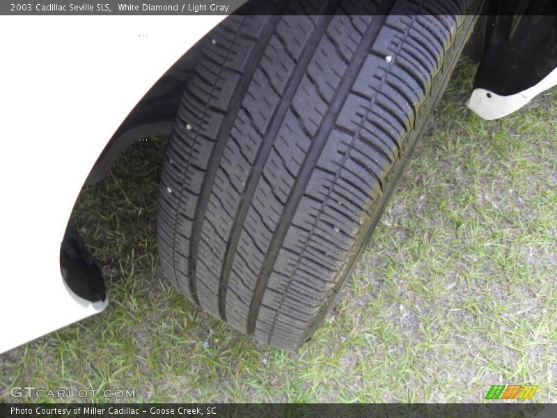 White Diamond / Light Gray 2003 Cadillac Seville SLS