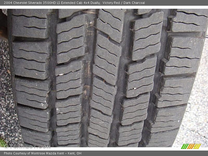 Victory Red / Dark Charcoal 2004 Chevrolet Silverado 3500HD LS Extended Cab 4x4 Dually