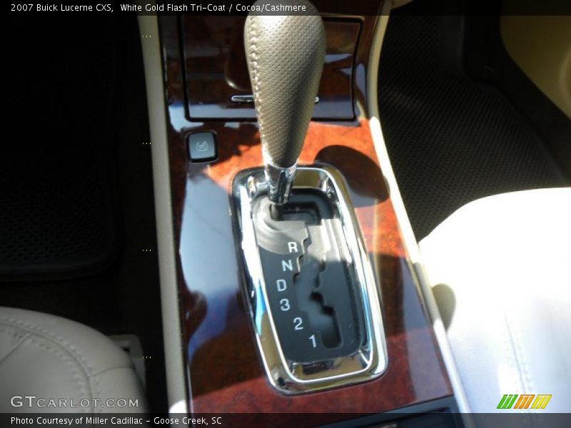 White Gold Flash Tri-Coat / Cocoa/Cashmere 2007 Buick Lucerne CXS