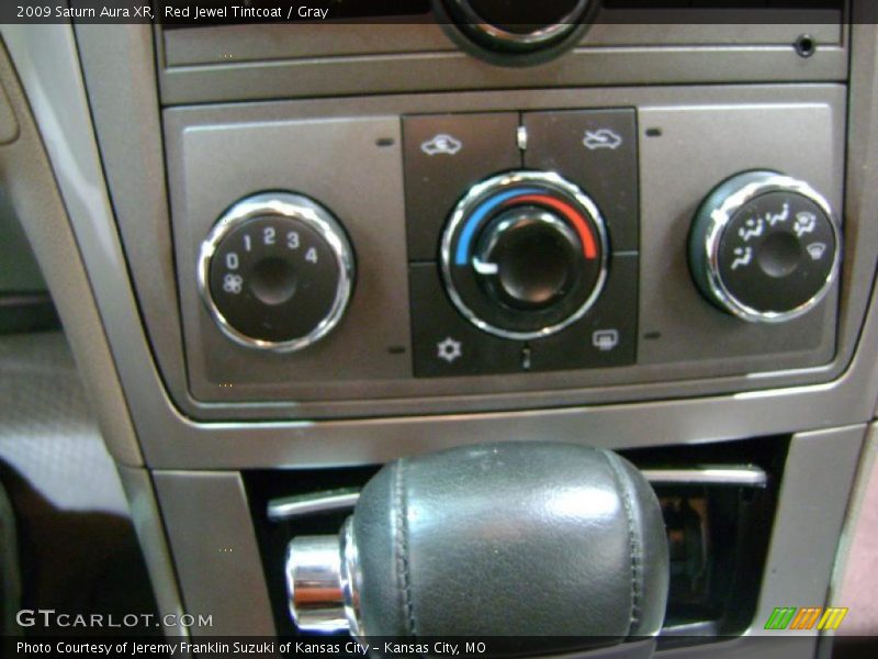 Red Jewel Tintcoat / Gray 2009 Saturn Aura XR