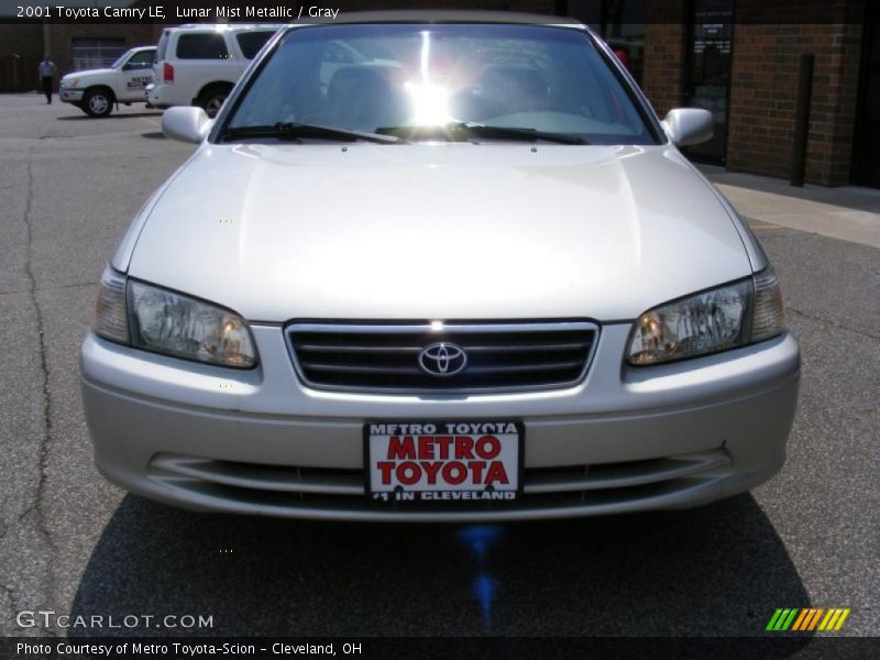 Lunar Mist Metallic / Gray 2001 Toyota Camry LE