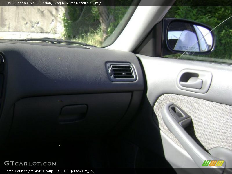 Vogue Silver Metallic / Gray 1998 Honda Civic LX Sedan