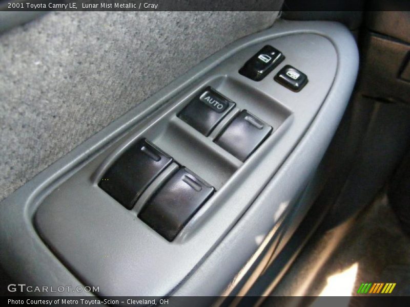 Lunar Mist Metallic / Gray 2001 Toyota Camry LE