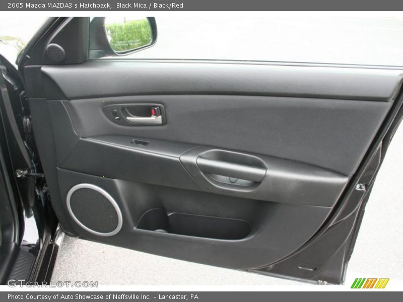 Black Mica / Black/Red 2005 Mazda MAZDA3 s Hatchback