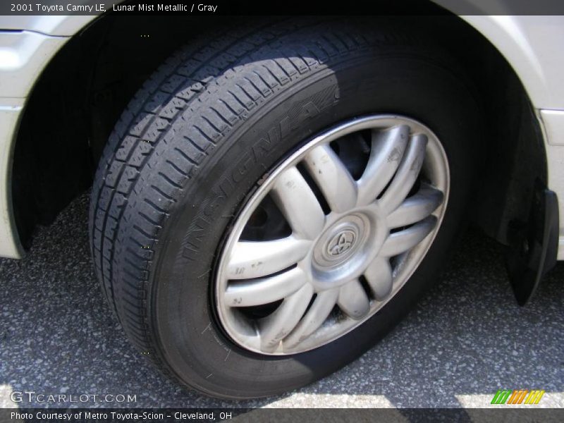 Lunar Mist Metallic / Gray 2001 Toyota Camry LE