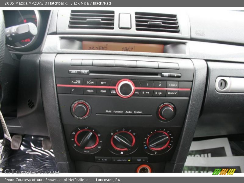 Black Mica / Black/Red 2005 Mazda MAZDA3 s Hatchback