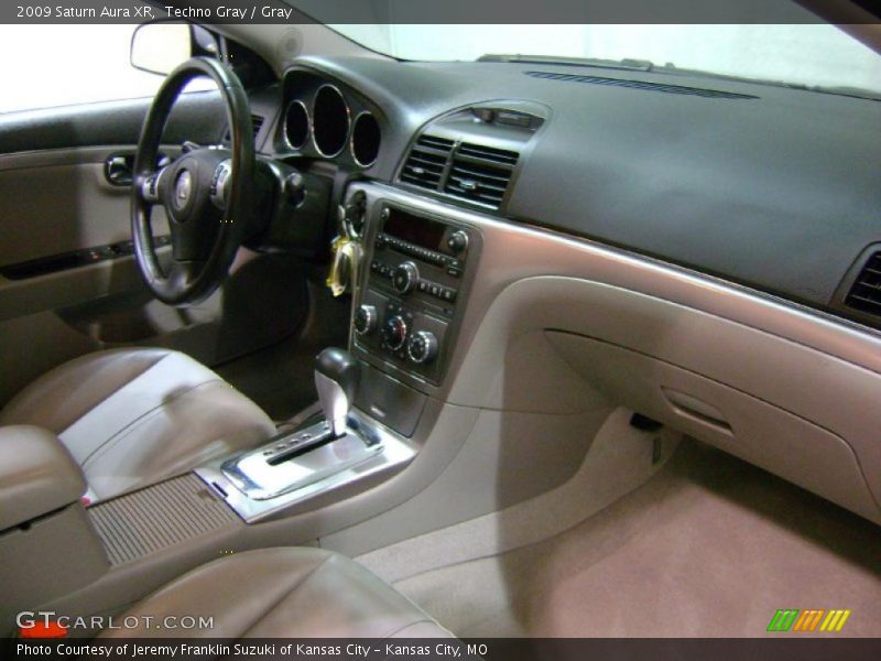 Techno Gray / Gray 2009 Saturn Aura XR