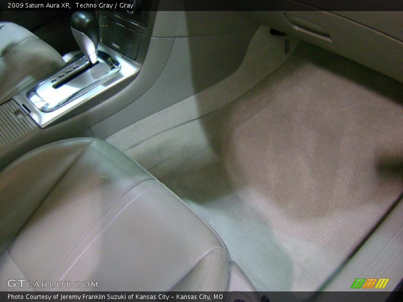 Techno Gray / Gray 2009 Saturn Aura XR