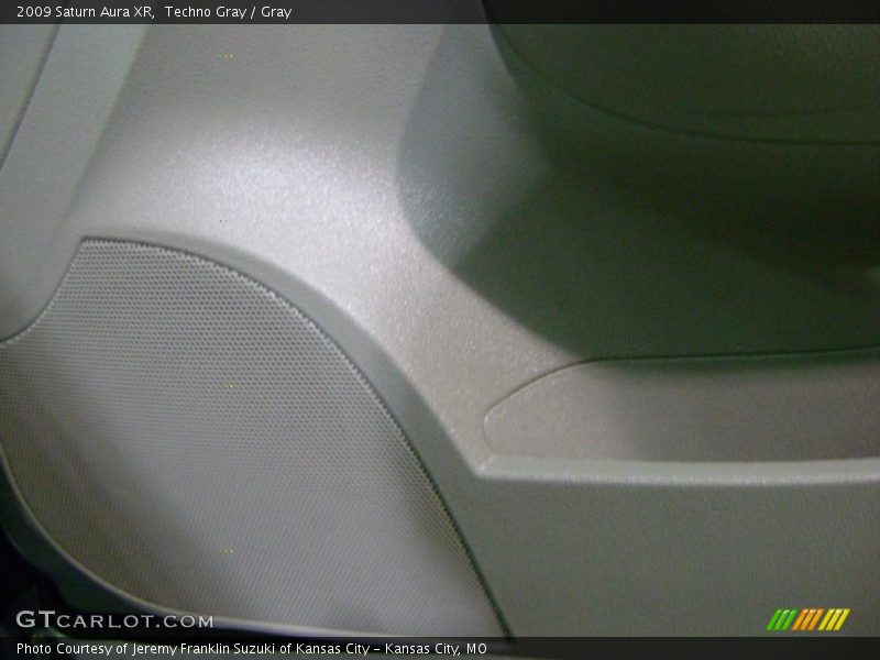 Techno Gray / Gray 2009 Saturn Aura XR