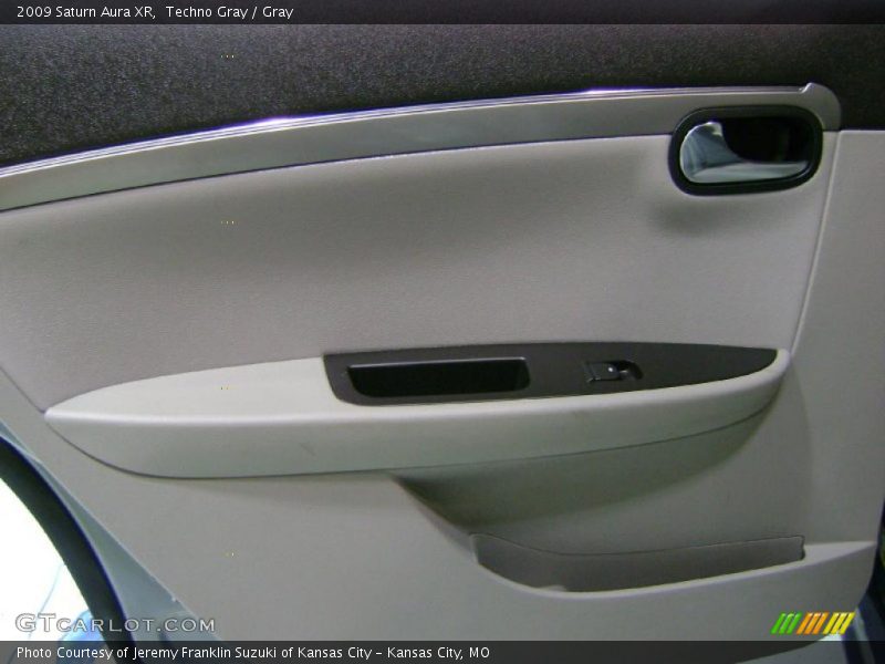 Techno Gray / Gray 2009 Saturn Aura XR