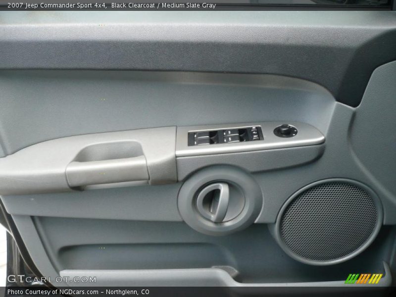 Black Clearcoat / Medium Slate Gray 2007 Jeep Commander Sport 4x4