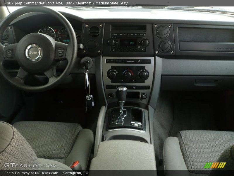 Black Clearcoat / Medium Slate Gray 2007 Jeep Commander Sport 4x4
