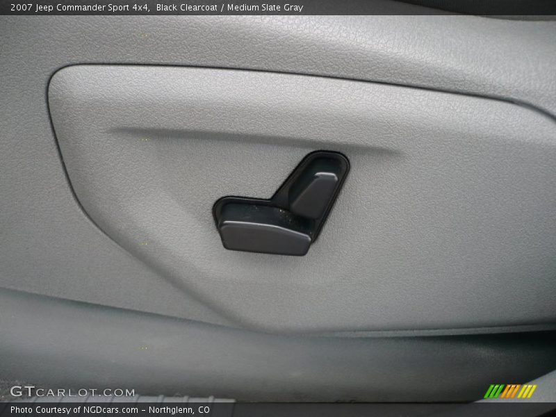 Black Clearcoat / Medium Slate Gray 2007 Jeep Commander Sport 4x4