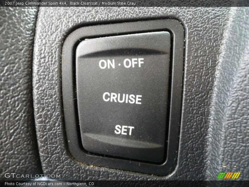 Black Clearcoat / Medium Slate Gray 2007 Jeep Commander Sport 4x4