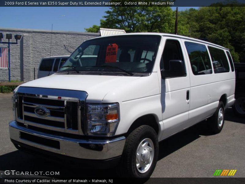 Oxford White / Medium Flint 2009 Ford E Series Van E350 Super Duty XL Extended Passenger