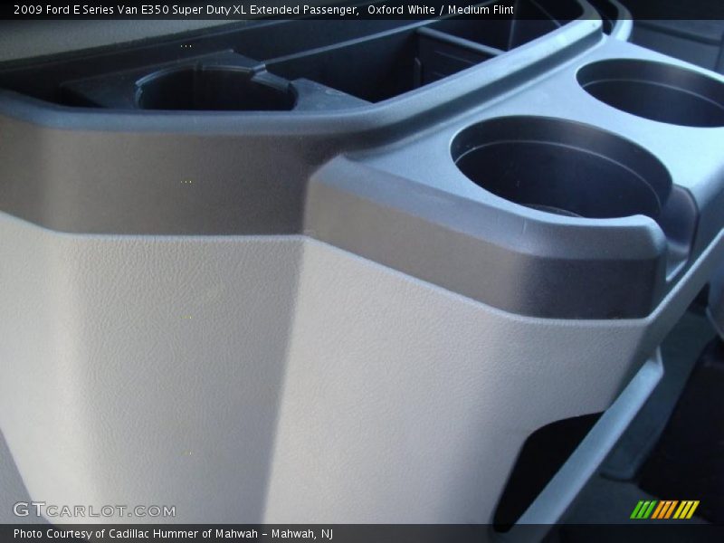 Oxford White / Medium Flint 2009 Ford E Series Van E350 Super Duty XL Extended Passenger