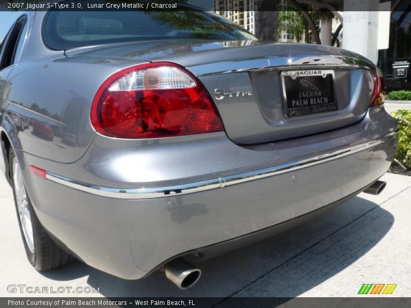 Lunar Grey Metallic / Charcoal 2007 Jaguar S-Type 3.0