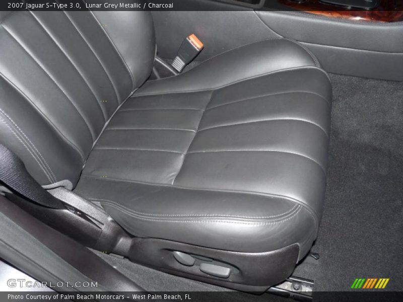 Lunar Grey Metallic / Charcoal 2007 Jaguar S-Type 3.0