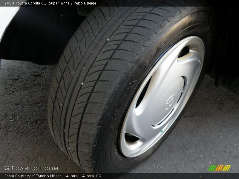 Super White / Pebble Beige 2000 Toyota Corolla CE