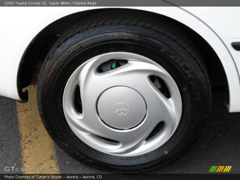 Super White / Pebble Beige 2000 Toyota Corolla CE